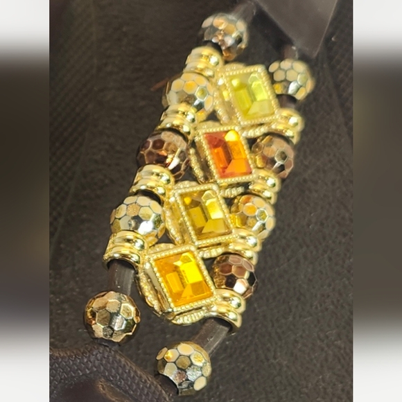 Gold Bronze Rhinestones Embellished Brown Rubber Flipflops Sandals S 7M NWOB - Picture 7 of 8